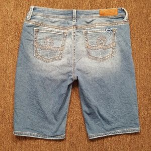 Seven7 Capri Medium Light Wash Jeans Size 12